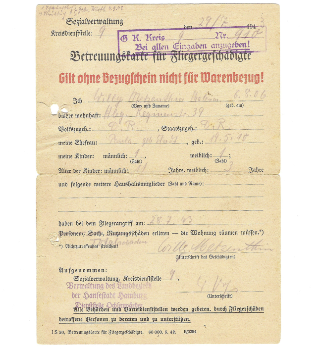 Ausbombungsbescheinigung von Willy Metzenthin Grossvater der Autorin nach Fliegerschaden 1943 während des 2. Weltkrieges.